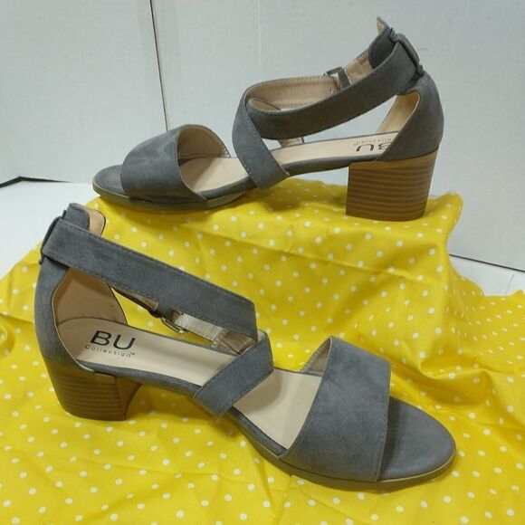 BU Collection Womans Sz 12 Faux Suede Block Heel Sandals Gray - Picture 2 of 10